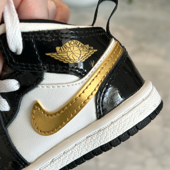 Air Jordan Nike kids mid-SE lace up running shoes size 5C - Picture 11 of 11